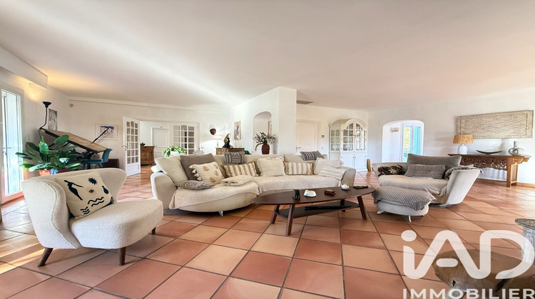 Ma-Cabane - Vente Maison Montesquieu-des-Albères, 237 m²