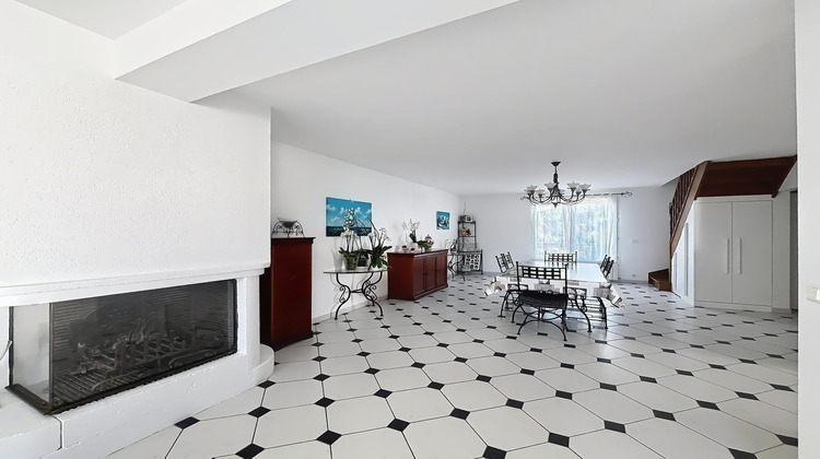 Ma-Cabane - Vente Maison Montesson, 208 m²