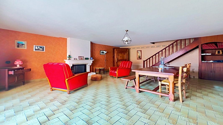 Ma-Cabane - Vente Maison MONTFAUCON MONTIGNE, 122 m²