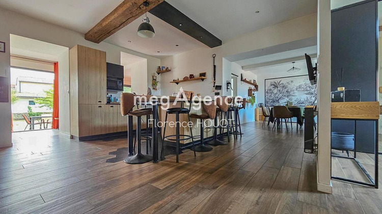 Ma-Cabane - Vente Maison MONTFAUCON MONTIGNE, 180 m²
