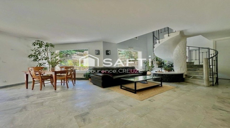 Ma-Cabane - Vente Maison Montferrand-le-Chateau, 161 m²