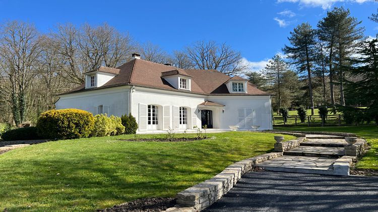 Ma-Cabane - Vente Maison MONTFORT-L'AMAURY, 210 m²