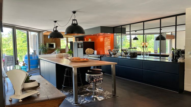 Ma-Cabane - Vente Maison Montfort-l'Amaury, 239 m²