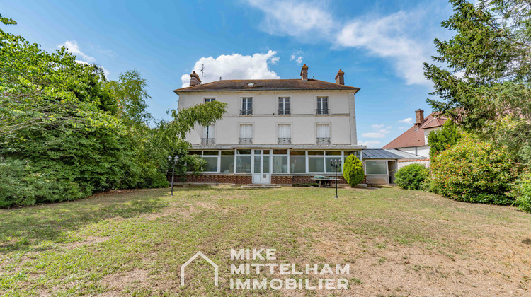 Ma-Cabane - Vente Maison Montfort-l'Amaury, 400 m²