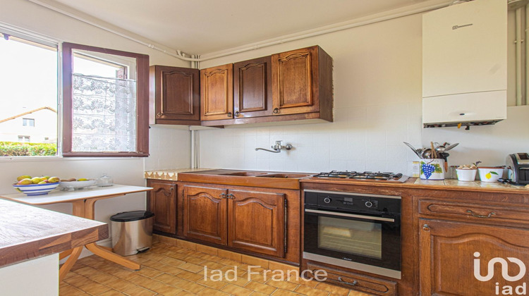 Ma-Cabane - Vente Maison Montfort-l'Amaury, 87 m²