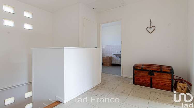 Ma-Cabane - Vente Maison Montfort-l'Amaury, 87 m²