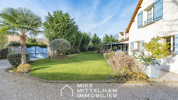Ma-Cabane - Vente Maison Montfort-l'Amaury, 240 m²