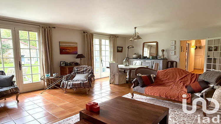 Ma-Cabane - Vente Maison Montfort-l'Amaury, 180 m²