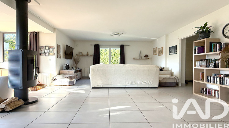 Ma-Cabane - Vente Maison Montfort-l'Amaury, 167 m²