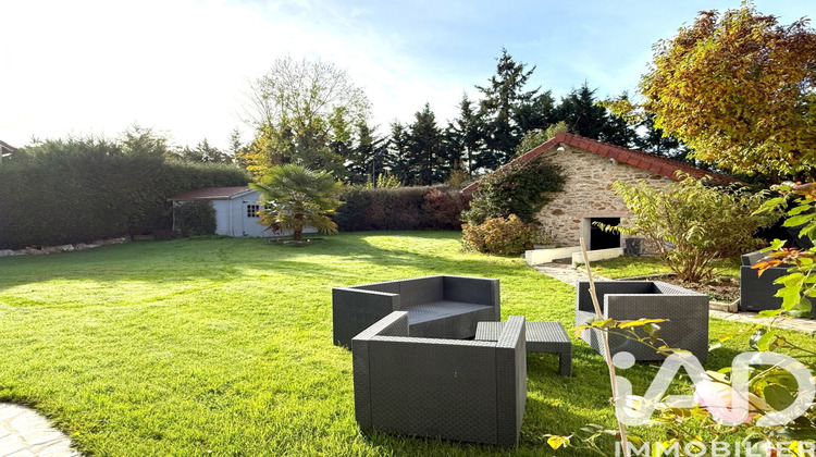 Ma-Cabane - Vente Maison Montfort-l'Amaury, 180 m²