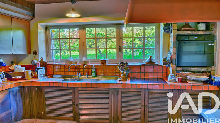 Ma-Cabane - Vente Maison Montfort-l'Amaury, 315 m²