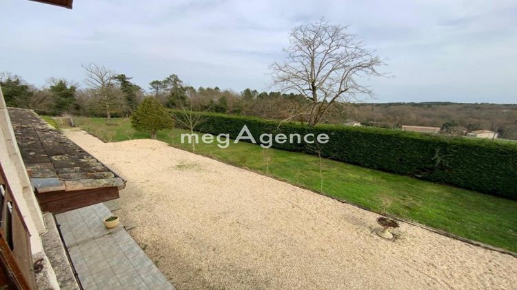 Ma-Cabane - Vente Maison MONTGUYON, 197 m²