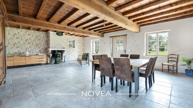 Ma-Cabane - Vente Maison Monthieux, 268 m²