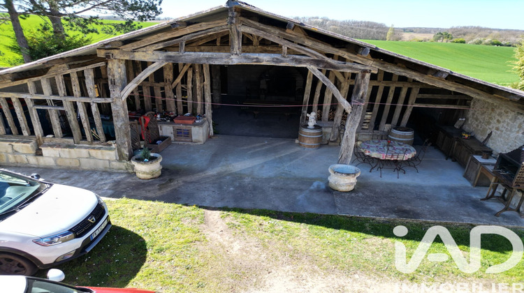Ma-Cabane - Vente Maison Montignac-de-Lauzun, 246 m²