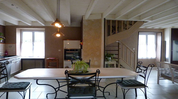 Ma-Cabane - Vente Maison MONTIGNE-LE-BRILLANT, 130 m²