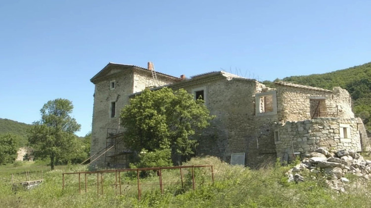 Ma-Cabane - Vente Maison Montjoyer, 450 m²