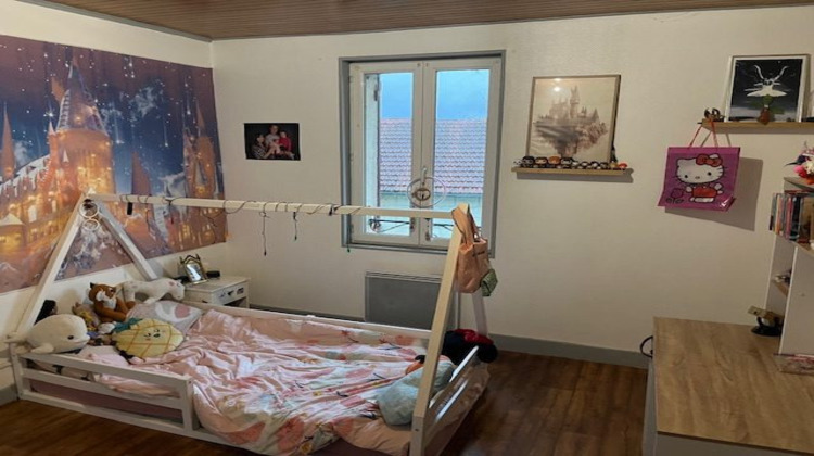 Ma-Cabane - Vente Maison Montlieu-la-Garde, 195 m²