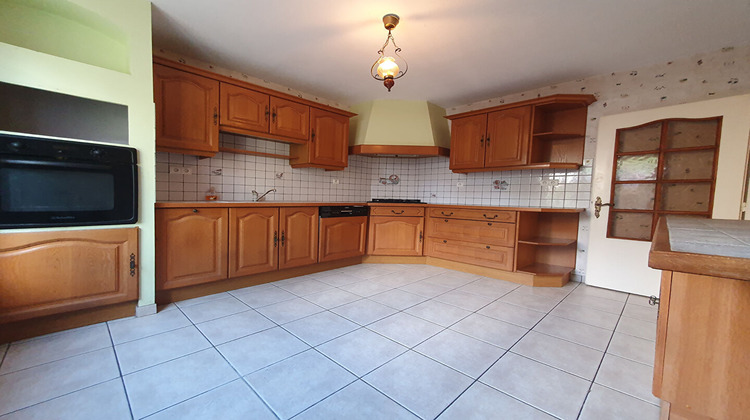 Ma-Cabane - Vente Maison MONTLUCON, 122 m²