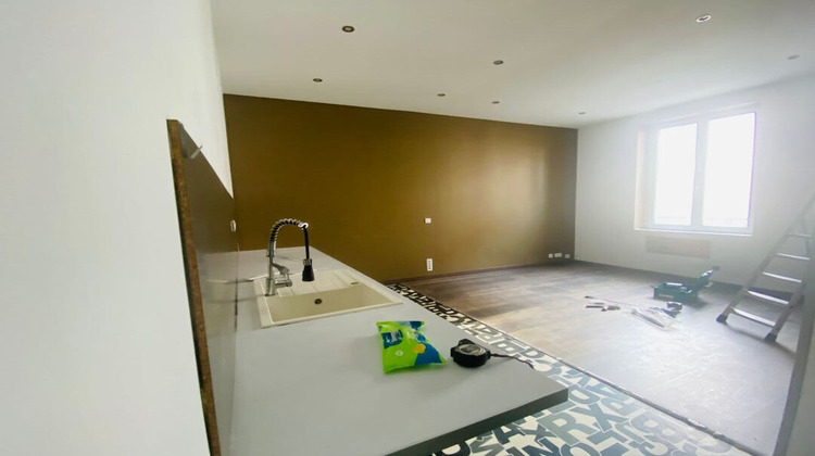 Ma-Cabane - Vente Maison MONTLUCON, 72 m²