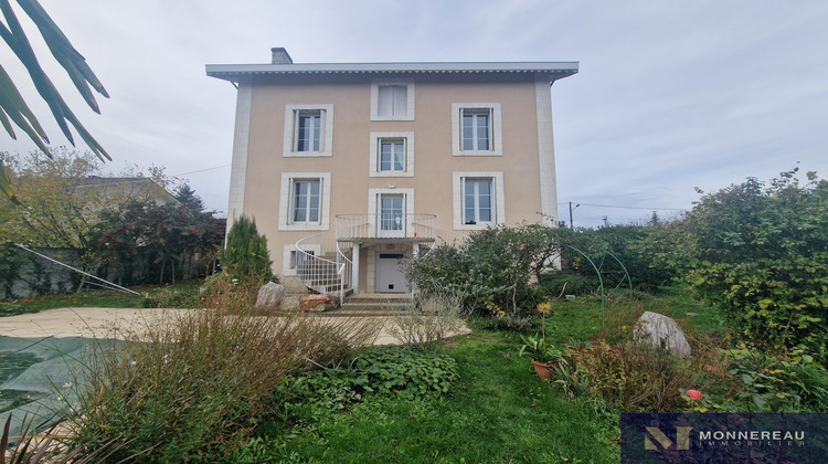 Ma-Cabane - Vente Maison Montmoreau-Saint-Cybard, 176 m²
