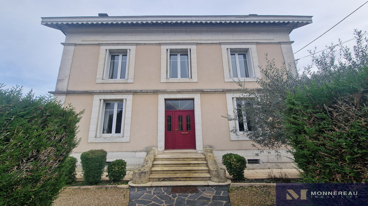 Ma-Cabane - Vente Maison Montmoreau-Saint-Cybard, 176 m²