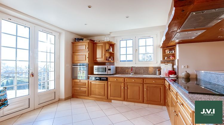 Ma-Cabane - Vente Maison MONTMORENCY, 380 m²