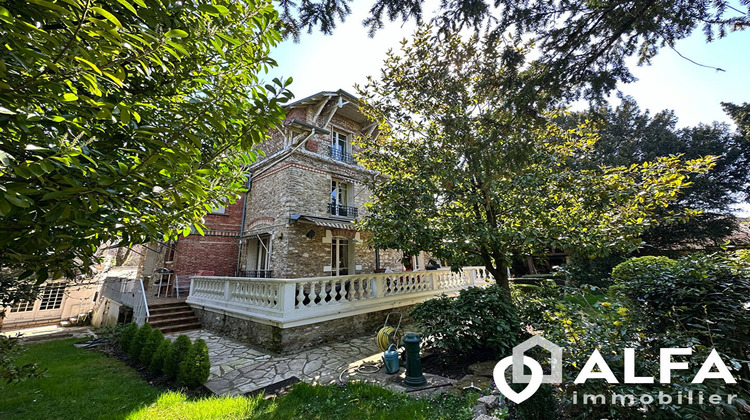 Ma-Cabane - Vente Maison MONTMORENCY, 260 m²