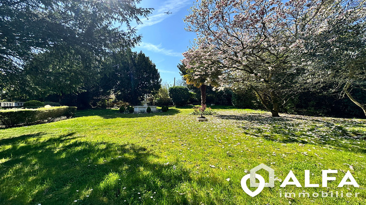 Ma-Cabane - Vente Maison MONTMORENCY, 260 m²