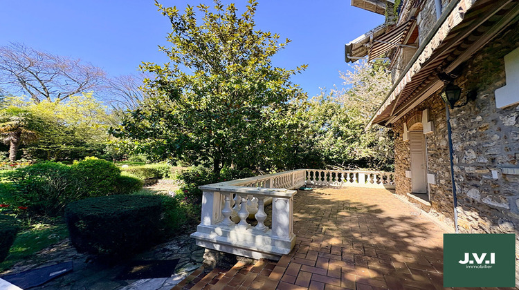 Ma-Cabane - Vente Maison MONTMORENCY, 247 m²