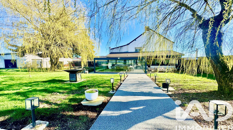 Ma-Cabane - Vente Maison Montmort-Lucy, 340 m²