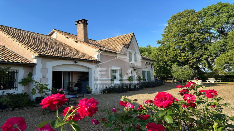 Ma-Cabane - Vente Maison MONTPON-MENESTEROL, 257 m²