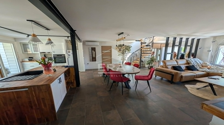 Ma-Cabane - Vente Maison MONTPON-MENESTEROL, 209 m²