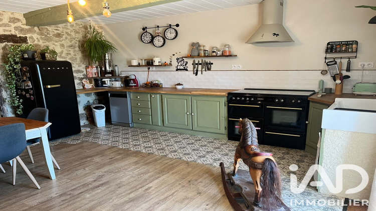 Ma-Cabane - Vente Maison Montravers, 215 m²