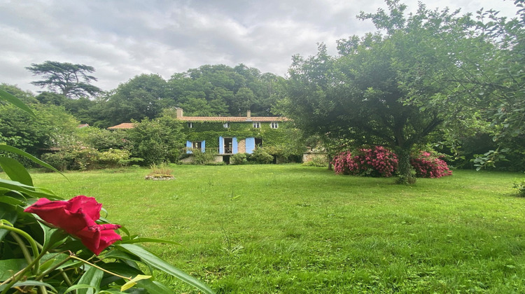 Ma-Cabane - Vente Maison MONTREUIL BONNIN, 208 m²