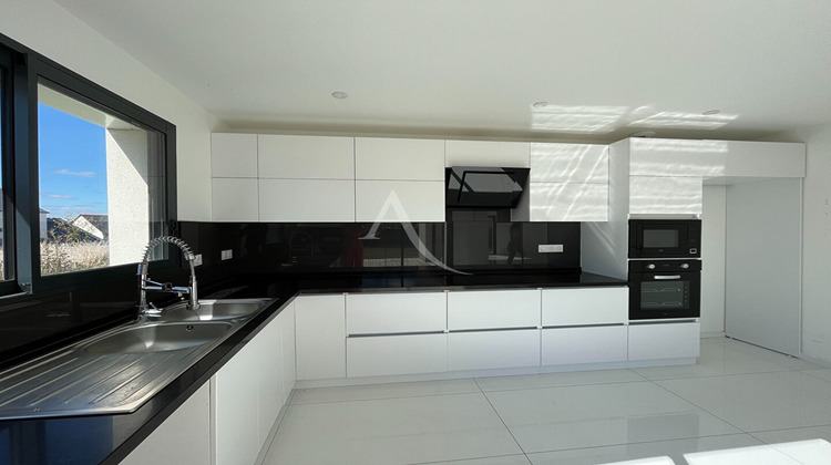 Ma-Cabane - Vente Maison MONTREUIL-JUIGNE, 121 m²