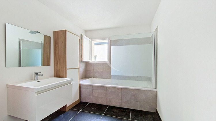 Ma-Cabane - Vente Maison MONTREUIL-JUIGNE, 99 m²