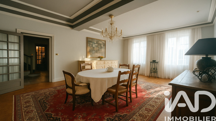 Ma-Cabane - Vente Maison Montreux-Château, 375 m²