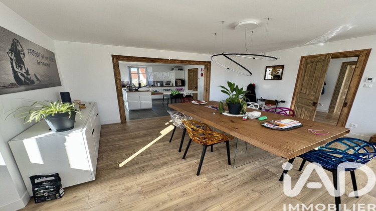 Ma-Cabane - Vente Maison Montreux-Château, 210 m²