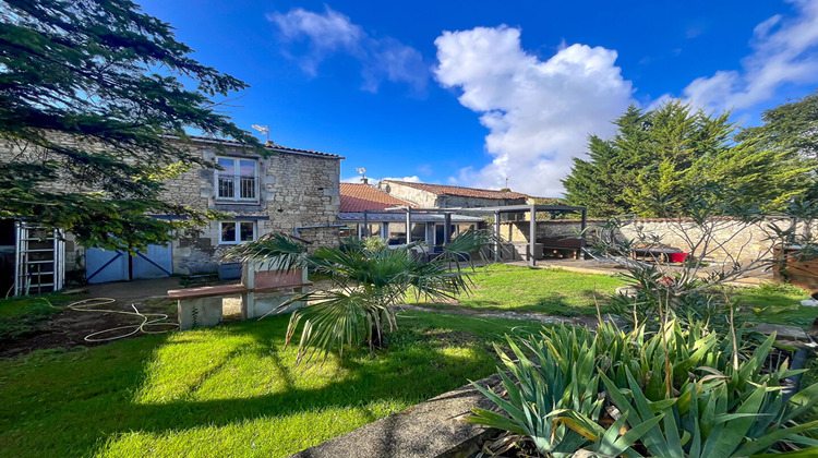 Ma-Cabane - Vente Maison MONTROY, 200 m²