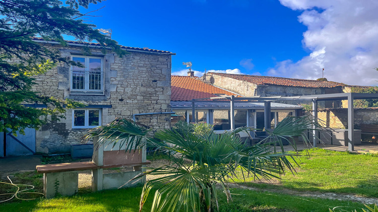 Ma-Cabane - Vente Maison MONTROY, 200 m²