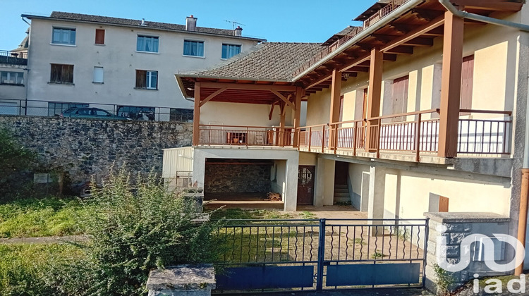 Ma-Cabane - Vente Maison Montsalvy, 155 m²