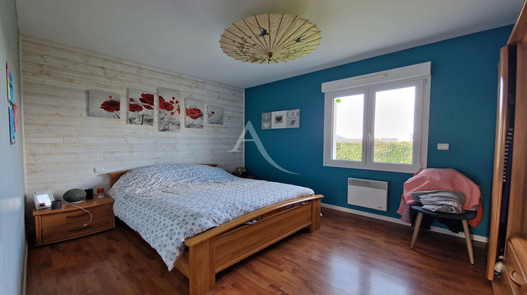 Ma-Cabane - Vente Maison MONTSURS, 118 m²