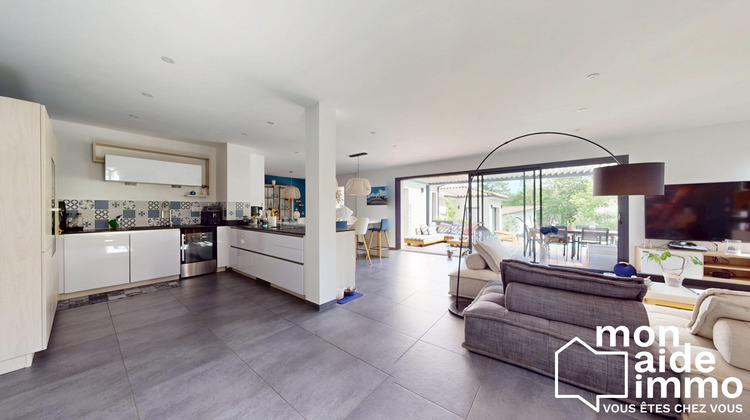 Ma-Cabane - Vente Maison Montussan, 220 m²