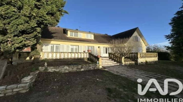 Ma-Cabane - Vente Maison Moret-Loing-Et-Orvanne, 263 m²