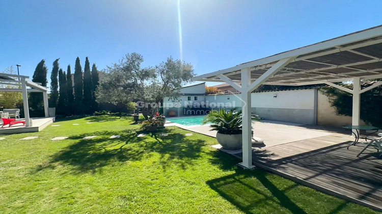 Ma-Cabane - Vente Maison MORIERES-LES-AVIGNON, 187 m²