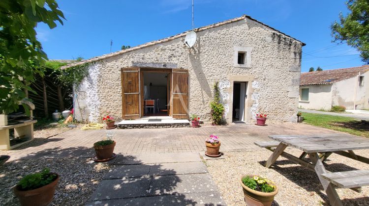 Ma-Cabane - Vente Maison MORTAGNE-SUR-GIRONDE, 135 m²