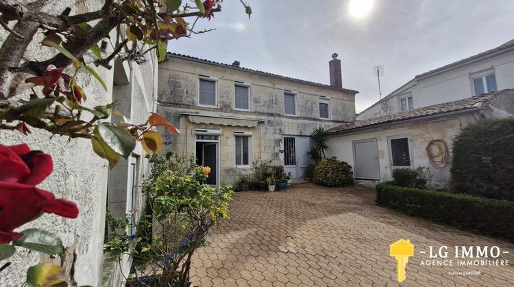 Ma-Cabane - Vente Maison Mortagne-sur-Gironde, 324 m²