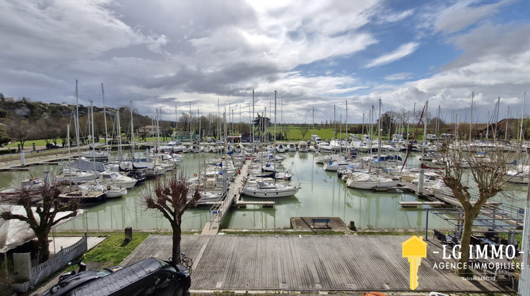 Ma-Cabane - Vente Maison Mortagne-sur-Gironde, 531 m²