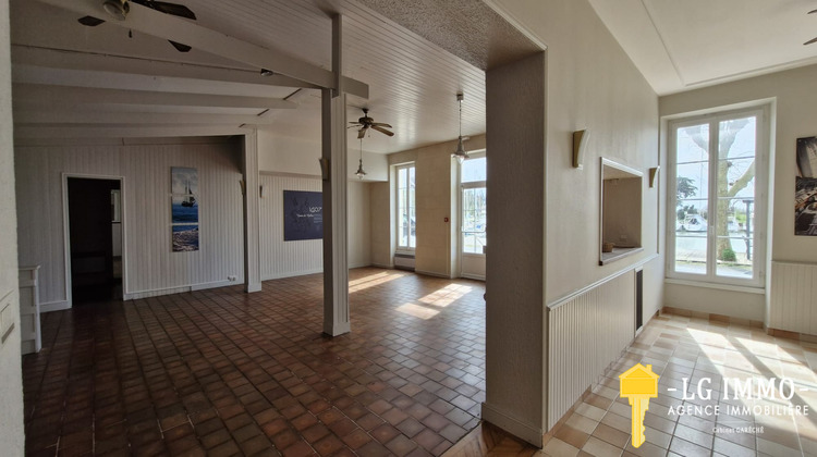 Ma-Cabane - Vente Maison Mortagne-sur-Gironde, 531 m²