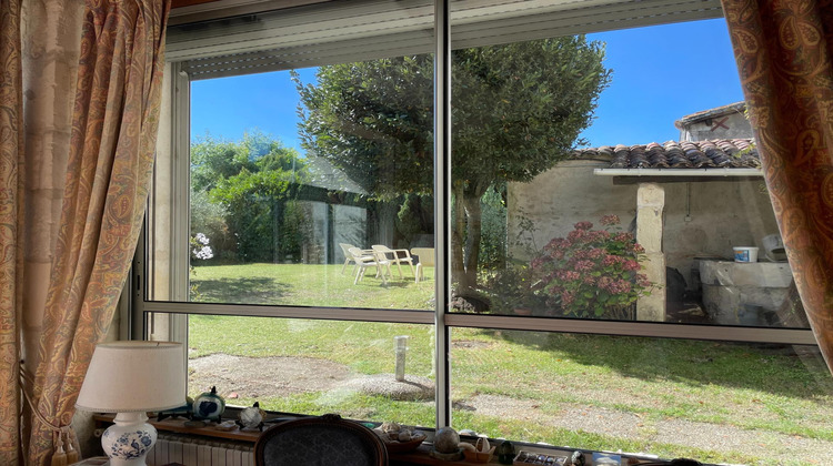Ma-Cabane - Vente Maison Mortagne-sur-Gironde, 321 m²